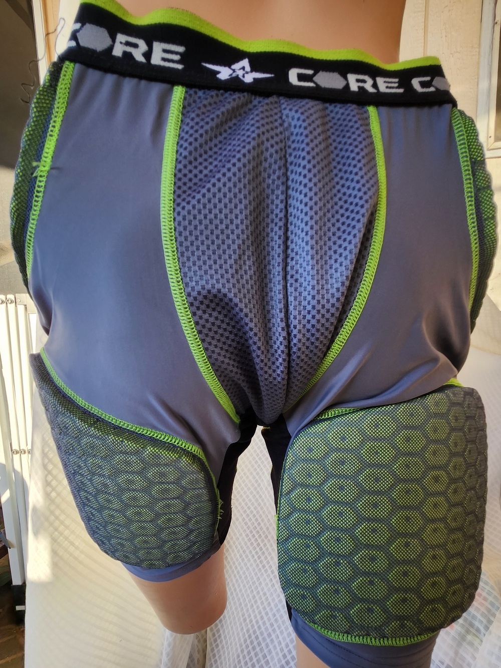 Football 5 Padded Intrgrated GRIDLE in Gray with Lime Trim